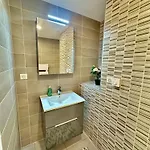 Center Airport Swiss Border Shopping Mall Apartmán Saint-Louis (Haut-Rhin)