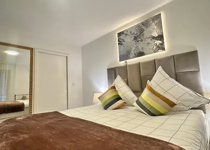 Appartement Center Airport Swiss Border Shopping Mall